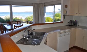 Coffin Bay Holiday Rentals - the Shelter Shed