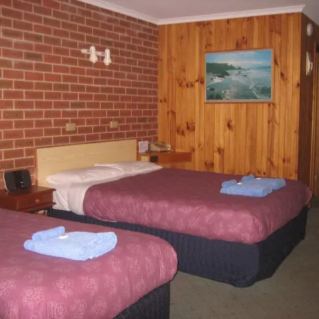 Orbost Country Road Motor Inn Отели в г. Орбост