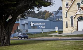 Penguin Beachfront Apartments