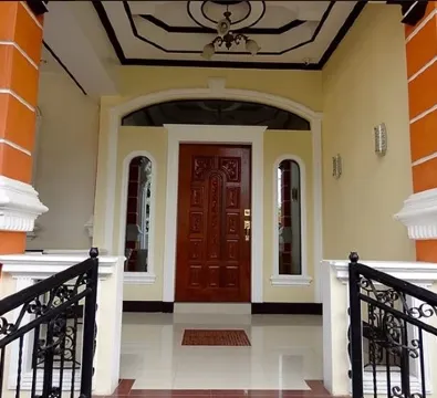 The Executive Villa Inn & Suites