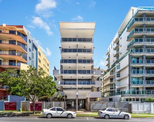 Redvue Luxury Apartments Hotels in Redcliffe