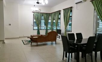 Sitiyam Homestay Kota Warisan