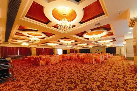 Taitan International Hotel