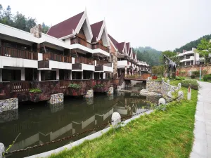 River & Holiday Hotel