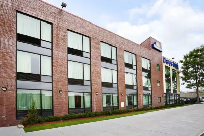 Days Inn by Wyndham Bronx Near Stadium Hotels in New York