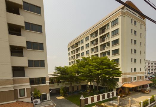 Lasalle Suites and Spa Over view