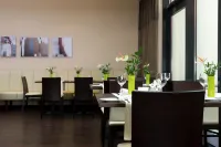 Spark by Hilton Essen City Centre - breakfast