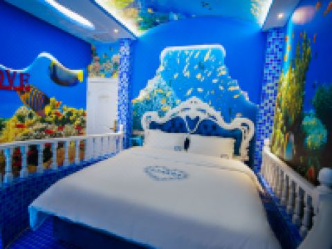 苍溪金上主题酒店 - 海恋相依