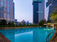 广州希尔顿逸林酒店 - 室外游泳池
