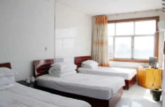 Minquan Jixiang Hotel