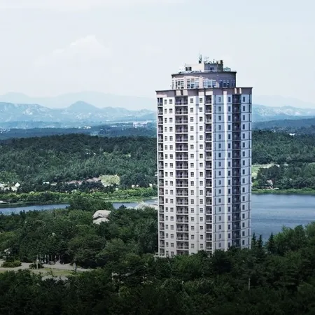 Yeongrangho Resort Отели рядом с достопримечательностью «Тематический парк Seorak Cinerama»