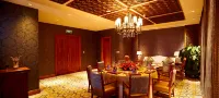 โรงแรมรีสอร์ทจินไห่เลค - สระว่ายน้ำแบบอินฟินิตี้