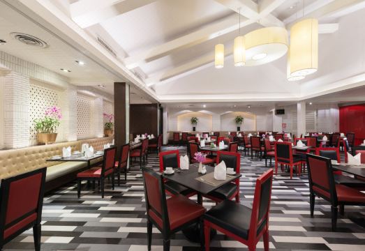 5. 에이-원 방콕 ..