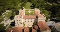 Château de Pondres Hotels in Calvisson