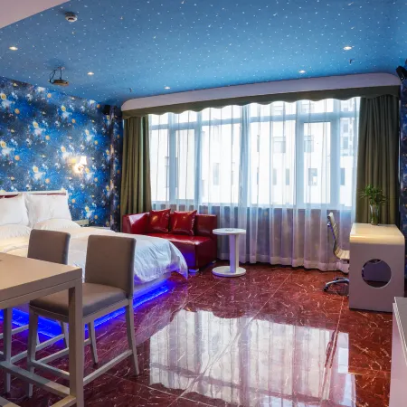 Guangying Movie Hotel