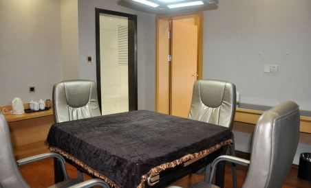 Zhifeng Hotel - Housity