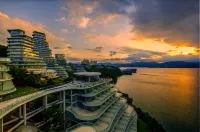 Huangshan Taiping Lake Pine cone Hotel Hotel in zona Huangshan Museum
