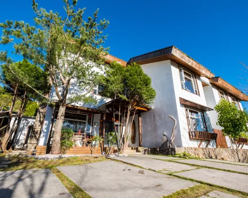 I-Think Resort Hotels near Hehuanshan