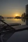 Alohilani Resort Waikiki Beach - Sea View