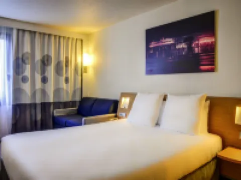 Novotel Paris Suresnes Longchamp Hotels in Suresnes