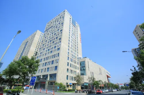 Lavande Hotel (Suqian Shuiyun City Baolong Plaza)