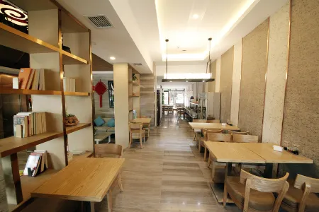 Cloud Anna Hotel Отели в г. Лунли