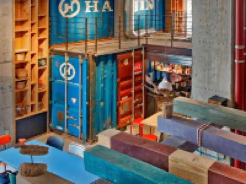 อันดาเวนิสโฮสเทล โรงแรมในเวนิส