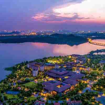 Hilton Wuhan Optics Valley Hotel Exterior