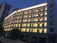 라이야 부티크 호텔 (서남대학교 장위안베이 지하철역) 구름산 다이후 주변 호텔