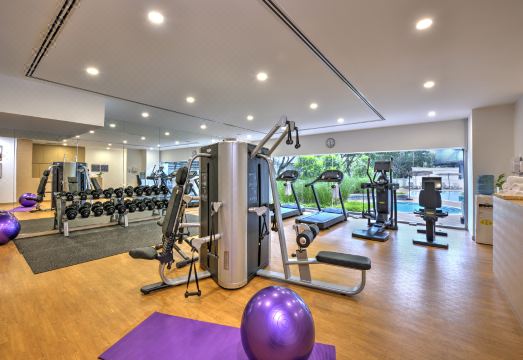 오크우드 호텔 외관 및 수영장