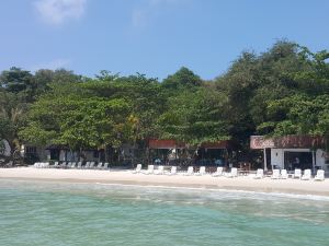 The C Samet Beach Resort