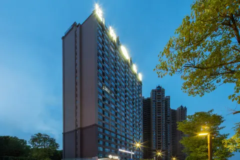 틸 브라이트 호텔 (사오양 고속철도역)