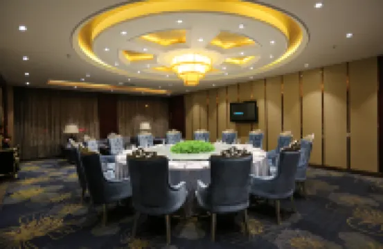 Zhangye Jiaheng International Hotel (Municipal Government & Big Buddha Temple Branch)