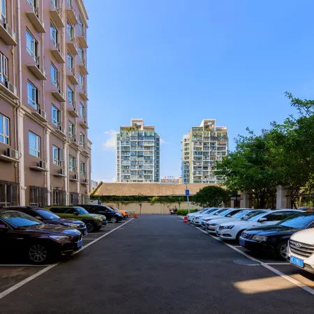 Jinye Jingsheng Hotel (Leshan High-speed Railway Station Jiaxing Road Food Street)