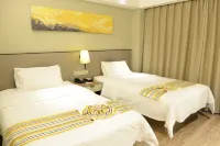 Homeinn Plus Hotel (Kunming Nanping Pedestrian Street Golden Eagle Plaza) Hotels in Kunming