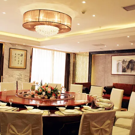 Xinyuan Hotel Wanzai