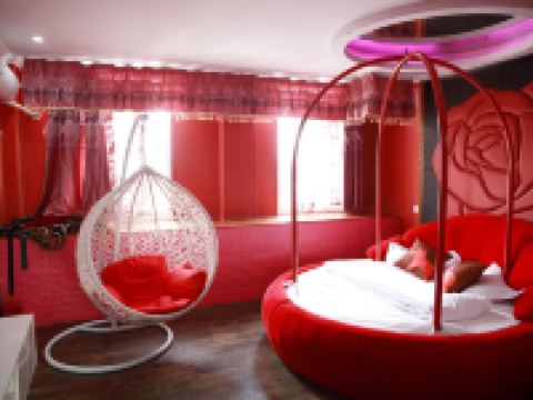 界首星月宾馆 - 风情圆床房