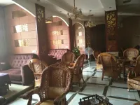 Yilong Huasheng Business Hotel Hotels in Yilong