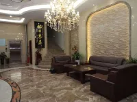 Golden Coast Hotel