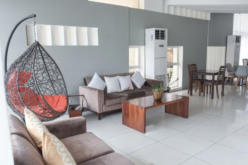 Tiptop Tower Suite Inn