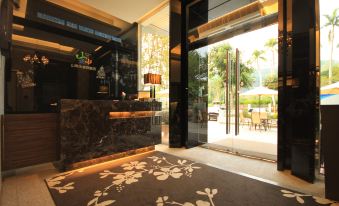 Mountain. Fish. Water Boutique Hotel