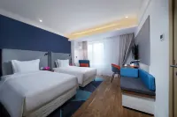 Holiday Inn Express Zhangjiagang East
