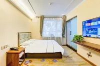 Shenghe Boutique Hostel