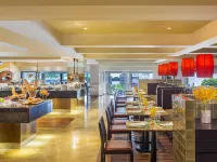 Royal Orchid Sheraton Riverside Hotel Bangkok Отели рядом с достопримечательностью «Пирс Си-Пхрая»