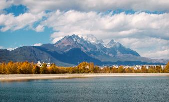 Enjoy Sunshine Inn (Lijiang Ancient city)