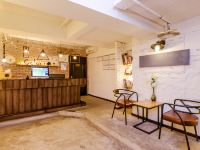 colour酒店(重庆大坪店)