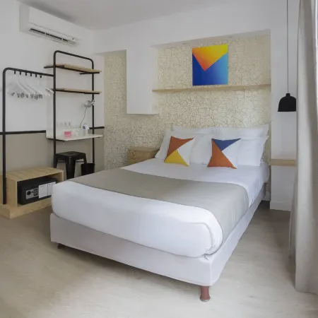 Hotel Izzy