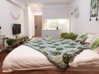 上海泡泡酒店式公寓 - 舒适欢乐一室大床房
