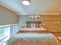 蓝庭公寓式酒店(杭州阿里巴巴海创园店) - 精装复式双床房