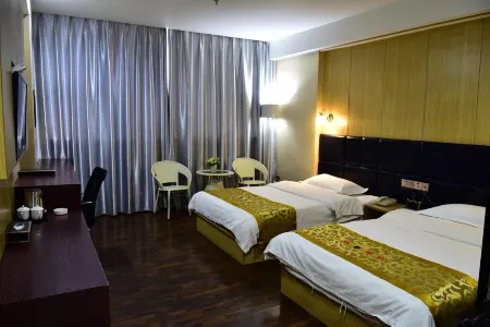 Super 8 Lechang Shaoguan Renmin Middle Road Отели рядом с достопримечательностью «Ancient Buddha Rock Cave»